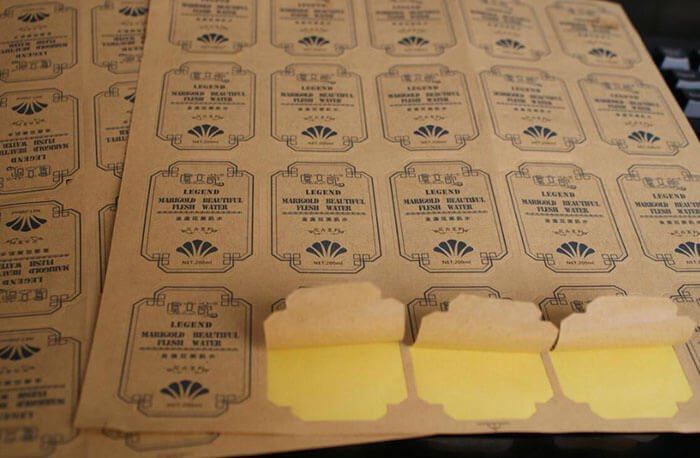 In decal giấy Kraft độc đáo và tinh tế